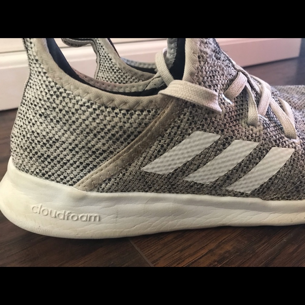 Adidas cloud form women size 7